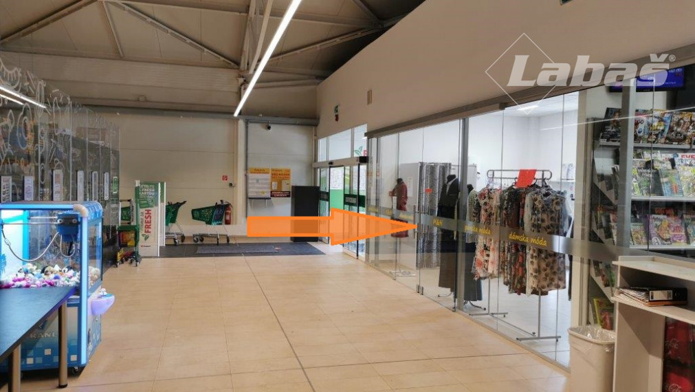 Butik Optika  22m2 - OC Sečovce