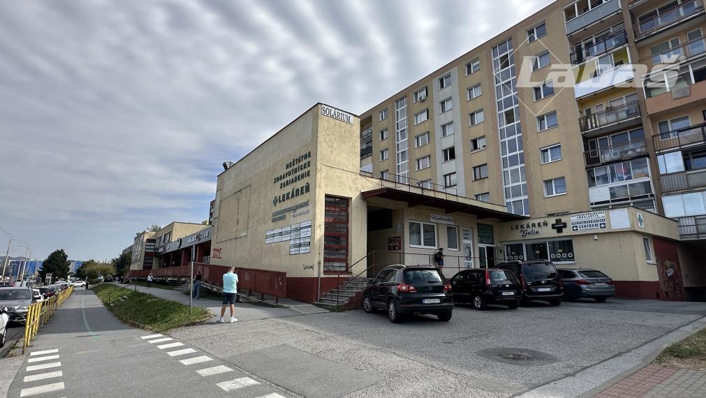 Obchodné priestory 650 m2 na prenájom v Prešove, OC Jurkovičova 18