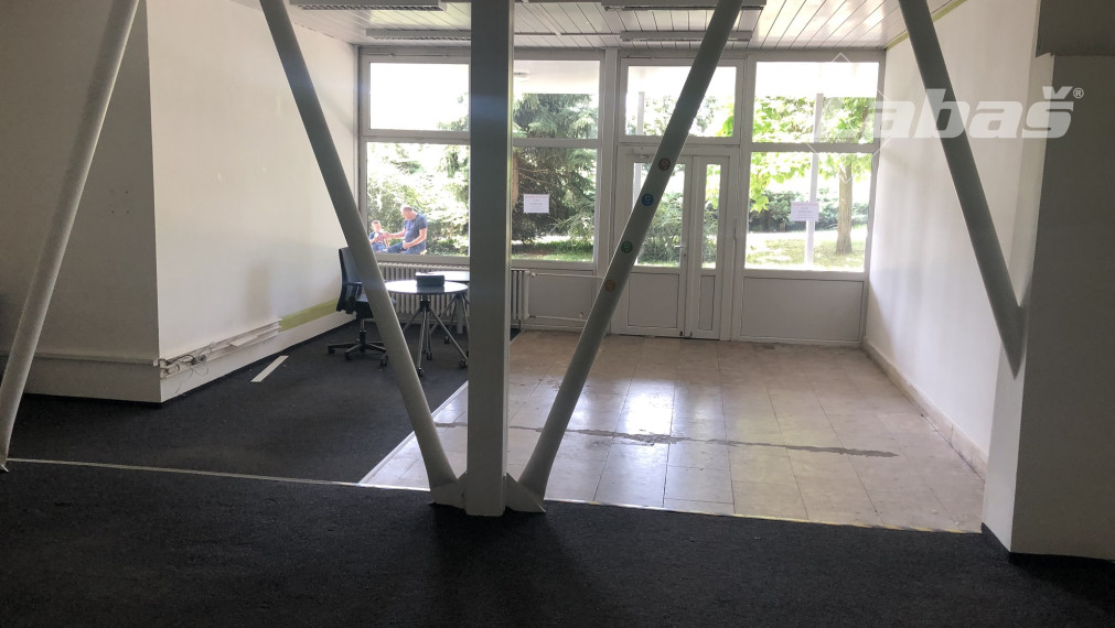 Cukrárenská výroba 130m2 - OC Hornád