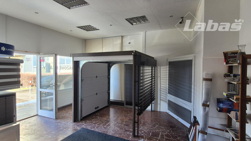 OC Fejova 11, Košice  - butik o výmere 55m2