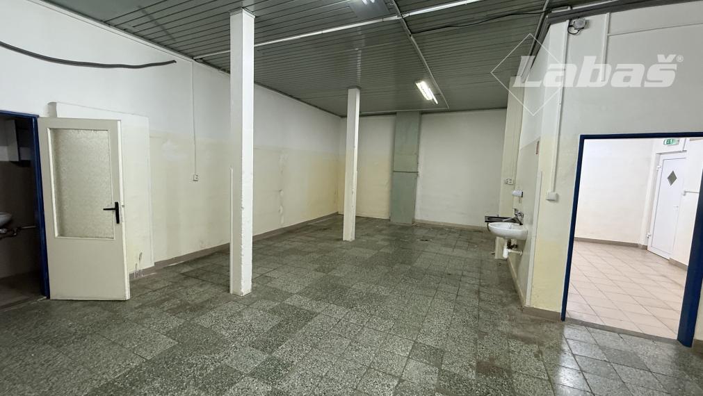 Potraviny - OC Ždiar, 365 m2