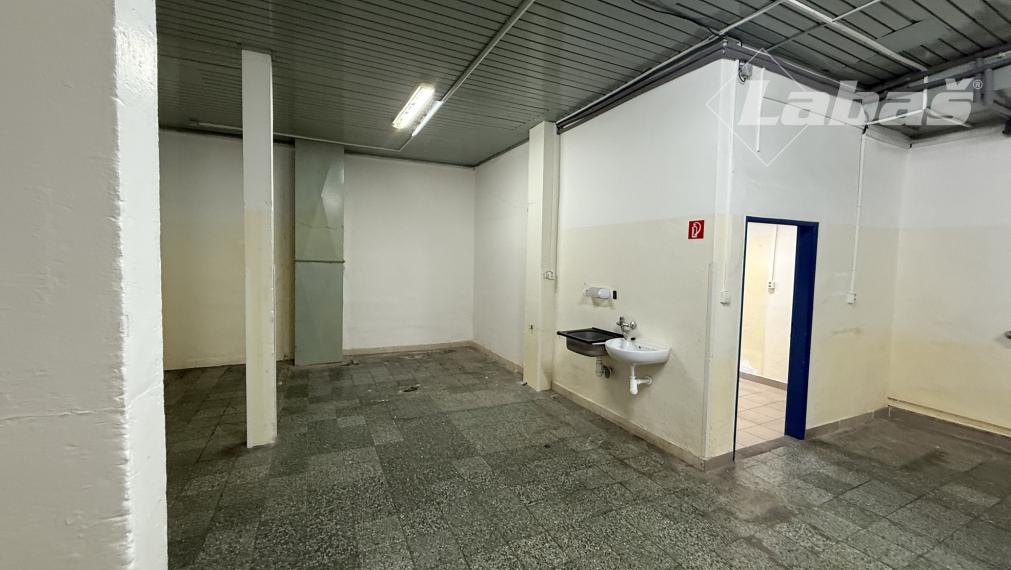 Potraviny - OC Ždiar, 365 m2