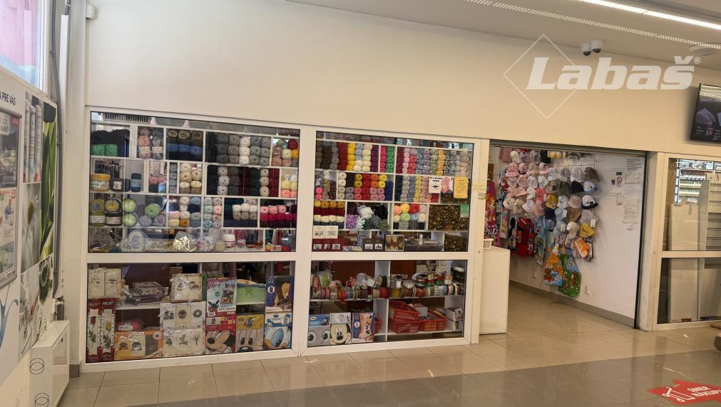 Galantéria - OC Iskra 18,3 m2