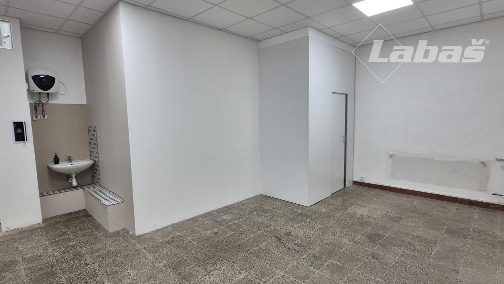 Butik na prenájom 106 m2 OC Laborec, Košice