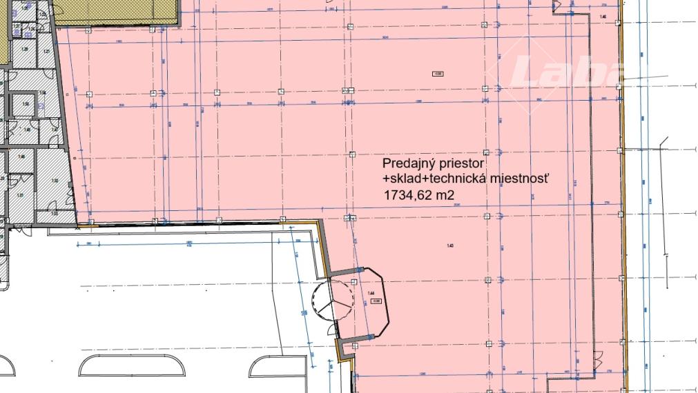 Piešťany, areál bývalá predajňa  Domoss, 1824 m2