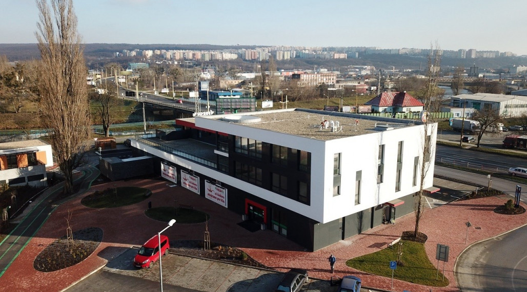 LA Press - OC Anička