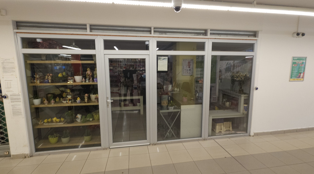 Kvetinárstvo v Supermarkete FRESH Plus - OC Lunik 7 , Košice - Terasa