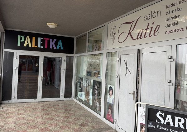 Pub Paletka - OC Važec 313,5 m2 + Terasa 73 m2